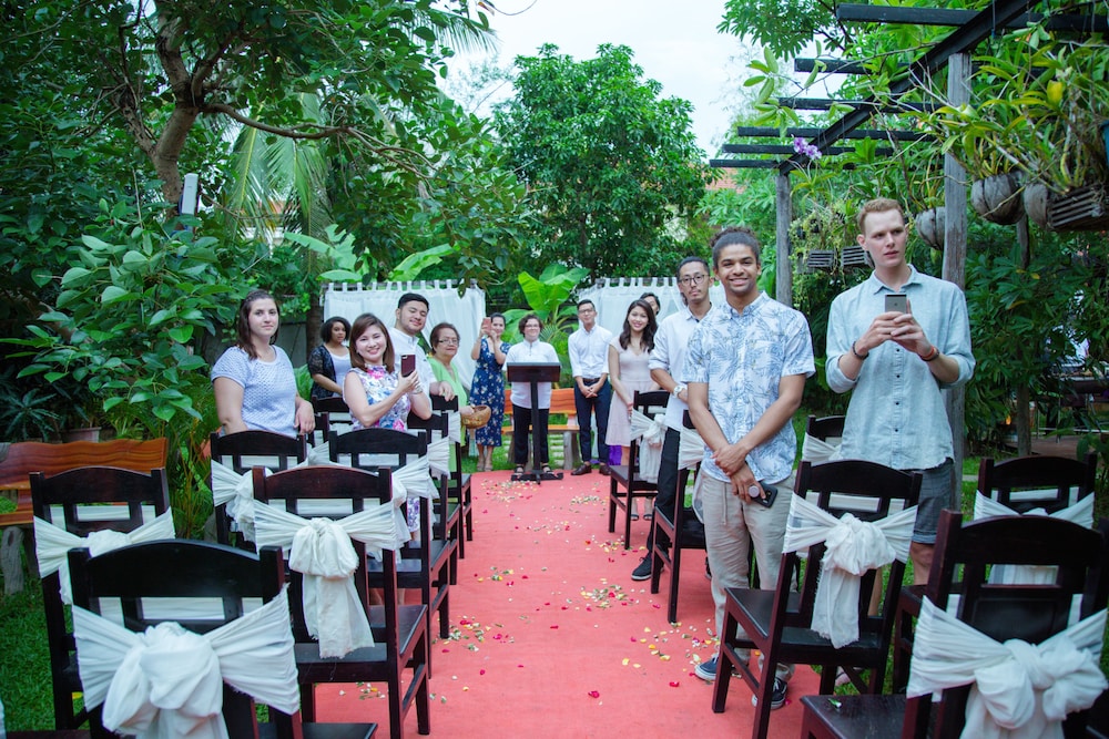 Reveal Courtyard in Reveal Angkor 53/60
