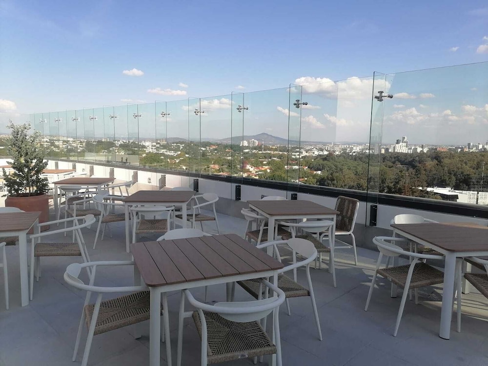 WorldHotels Guadalajara Zona Andares 48/62