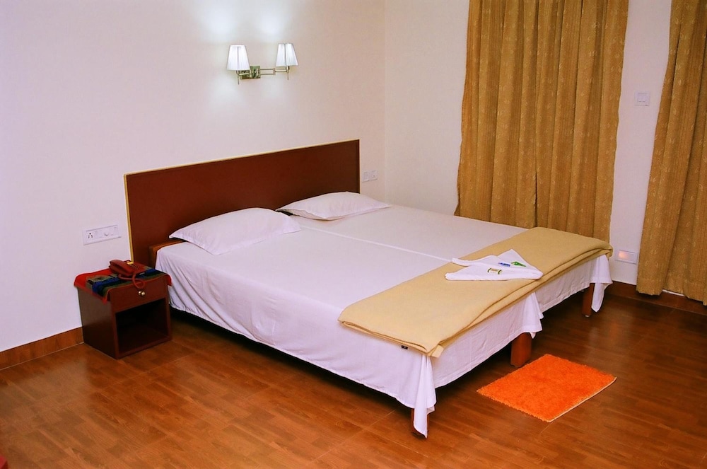 Hotel Srinivas 23/65
