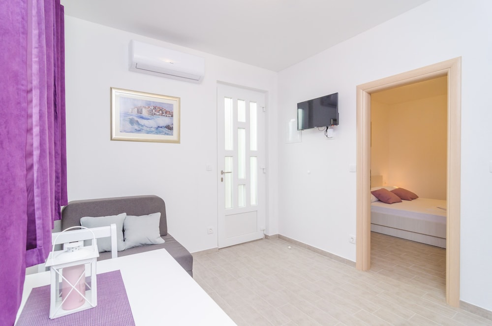 Apartments Villa Dadic 19/70