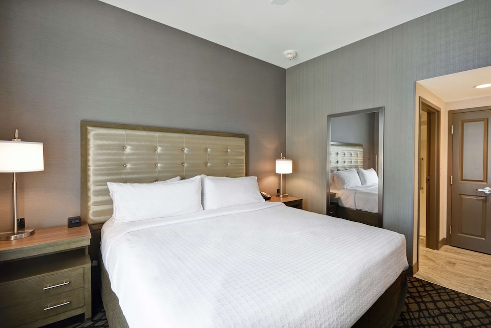 Homewood Suites by Hilton Warren Detroit 17/57