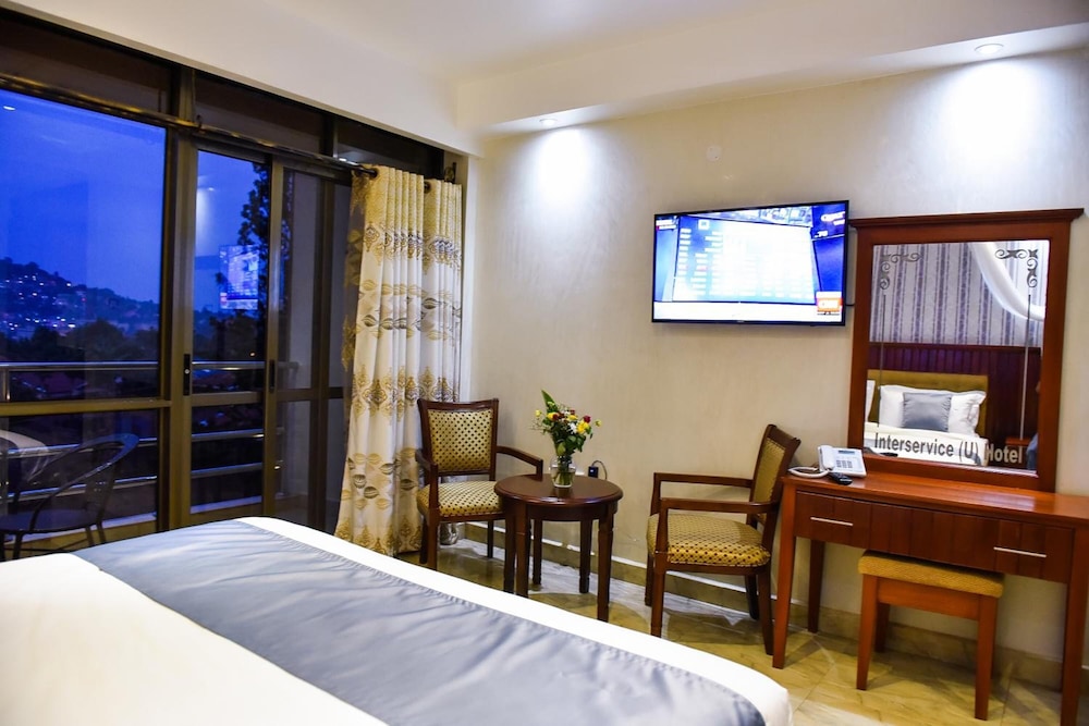 Interservice Hotel 10/44