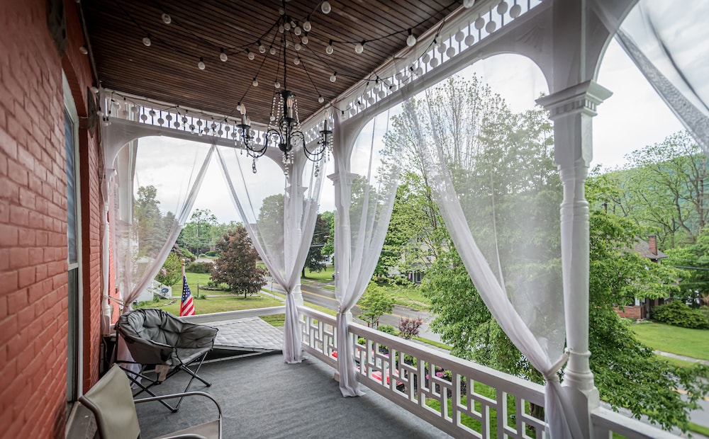 Hatch House Bed & Breakfast 20/38