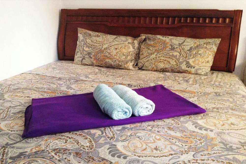 Citadel Bed and Breakfast 25/50