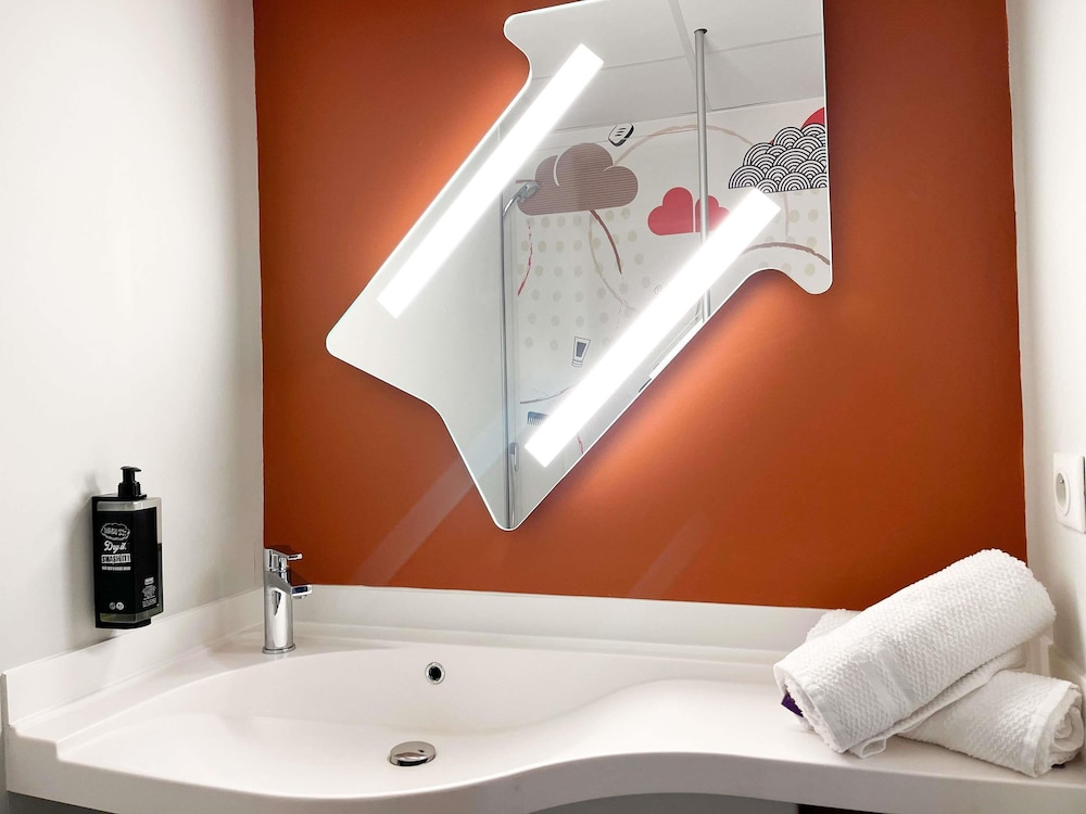 Ibis Budget Carcassonne La Cite 62/62