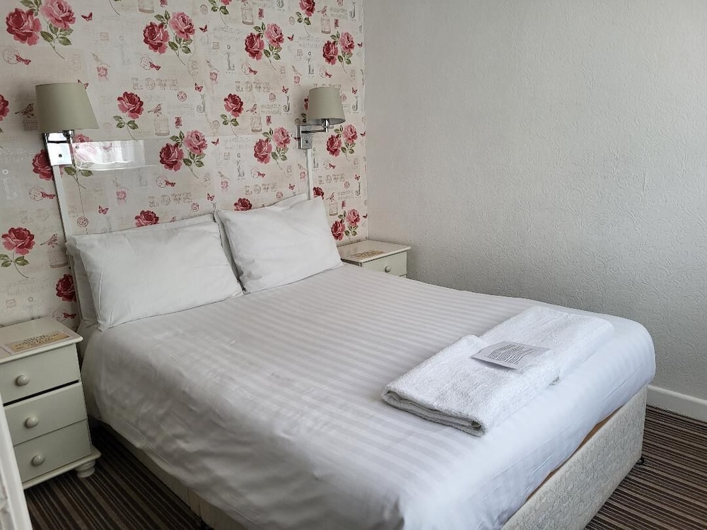 North Parade Seafront Accommodation 13/50