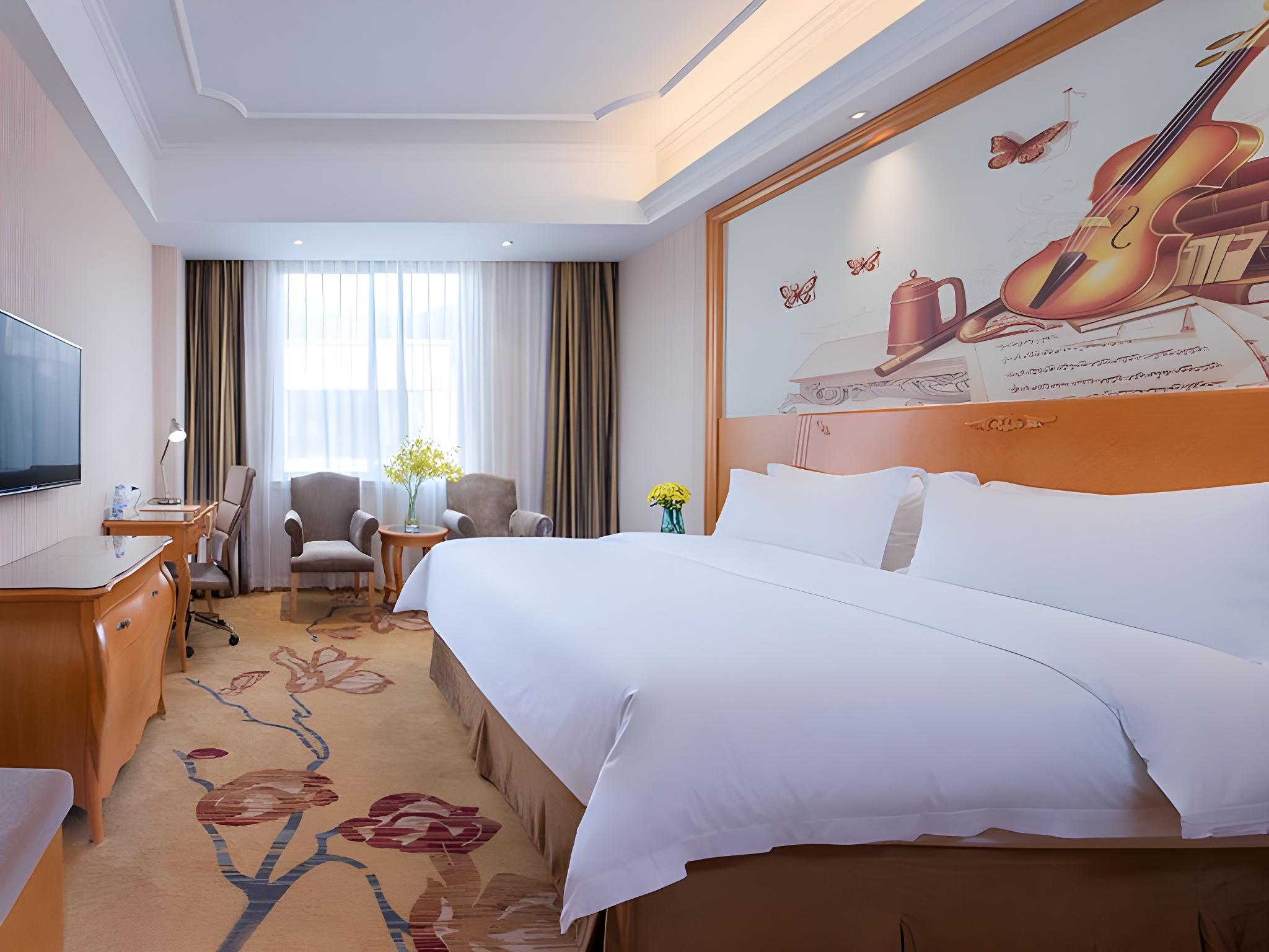 Vienna Hotel (Shenzhen Pingdi Huancheng South Road) 5/49