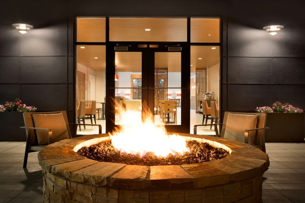 Country Inn & Suites By Radisson Asheville River Arts District 10/28