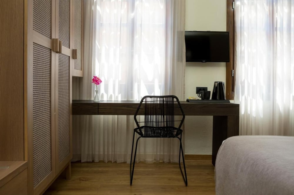 Contessa Boutique Hotel 42/65