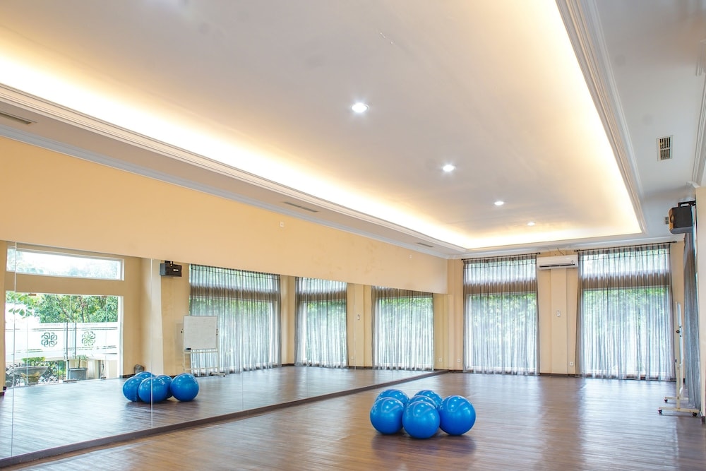 Adhiwangsa Hotel 36/65
