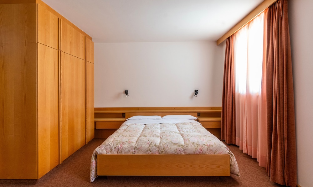 Residence Lores 19/50