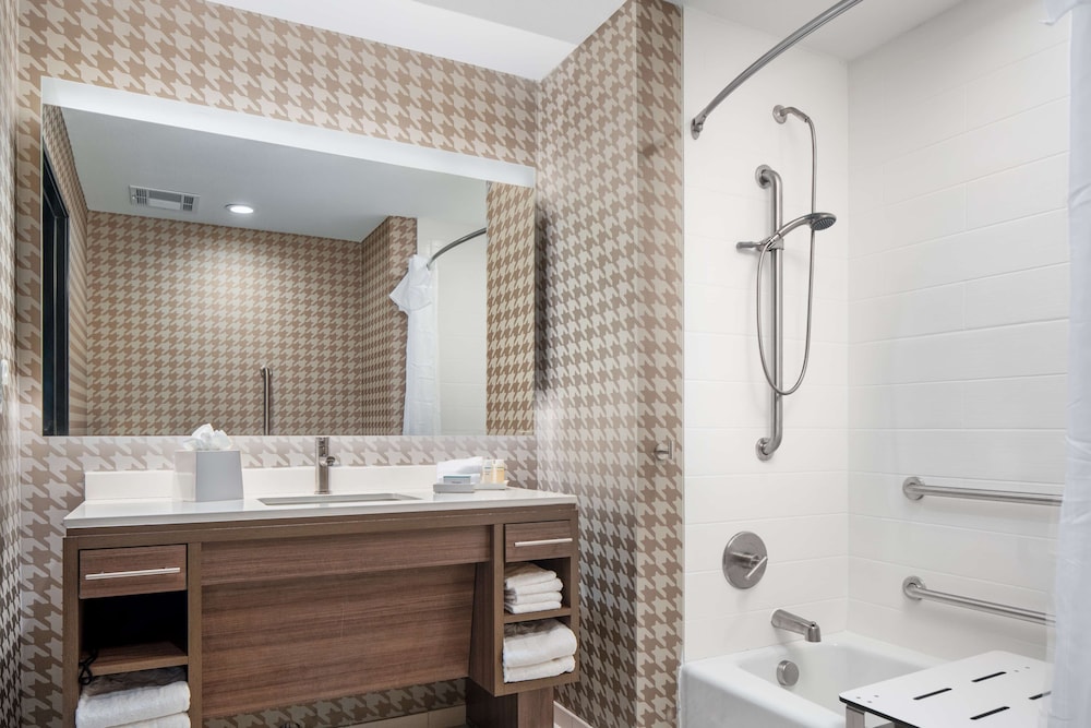 Home2 Suites by Hilton Rowlett Dallas East I-30 12/32