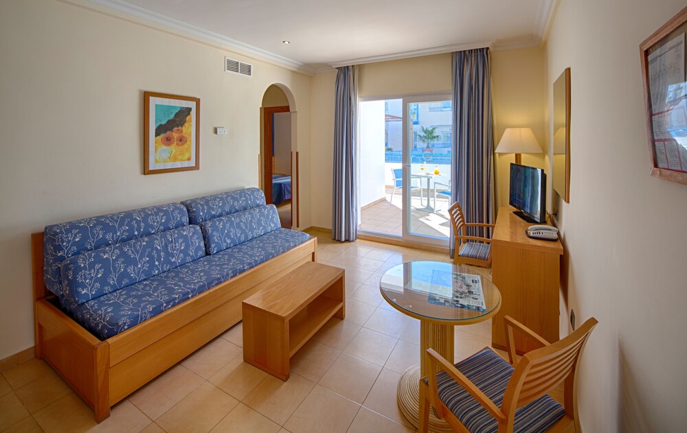 Punta Del Cantal Hotel Suites 24/48
