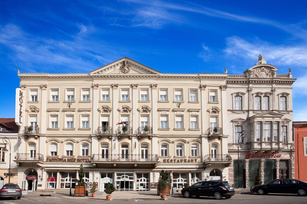 Pannonia Hotel 2/50