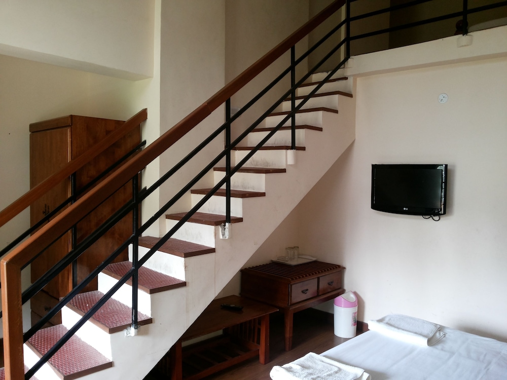 RAAHAT INN 7/15