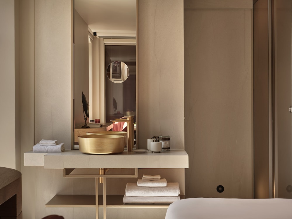 Domus Blanc Boutique Hotel 58/60
