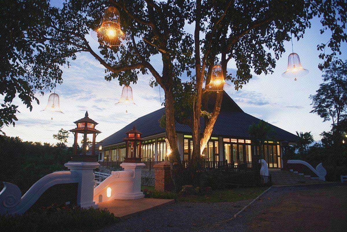 Nan Green Lake View Resort 24/25