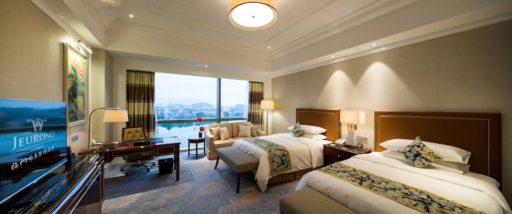PREMIER, TWIN BEDS