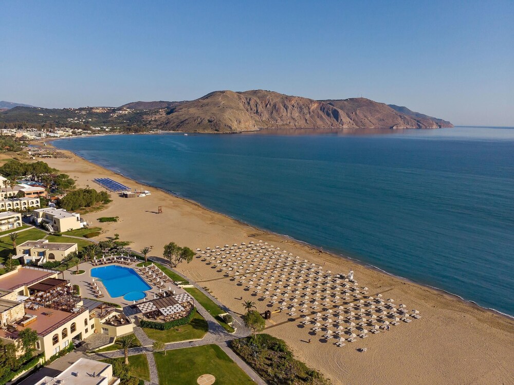 Pilot Beach Resort 75/78