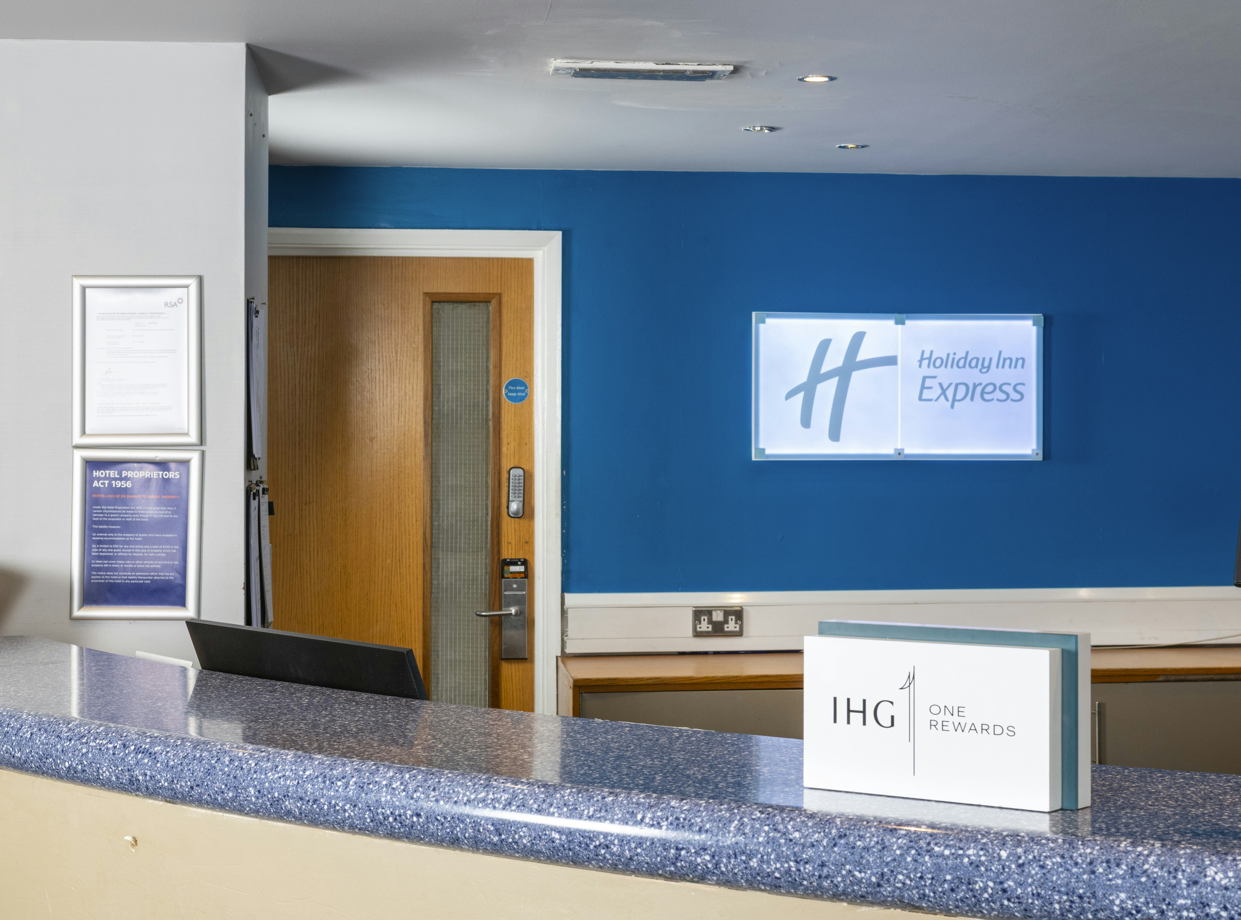 EXPRESS BY HOLIDAY INN CHINGFORD 7/26
