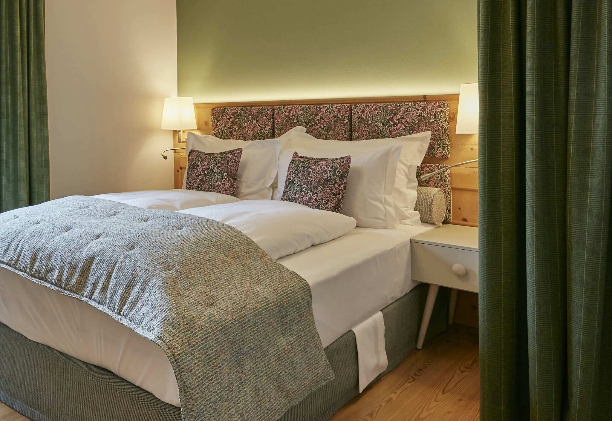Classic, Residence, Suite