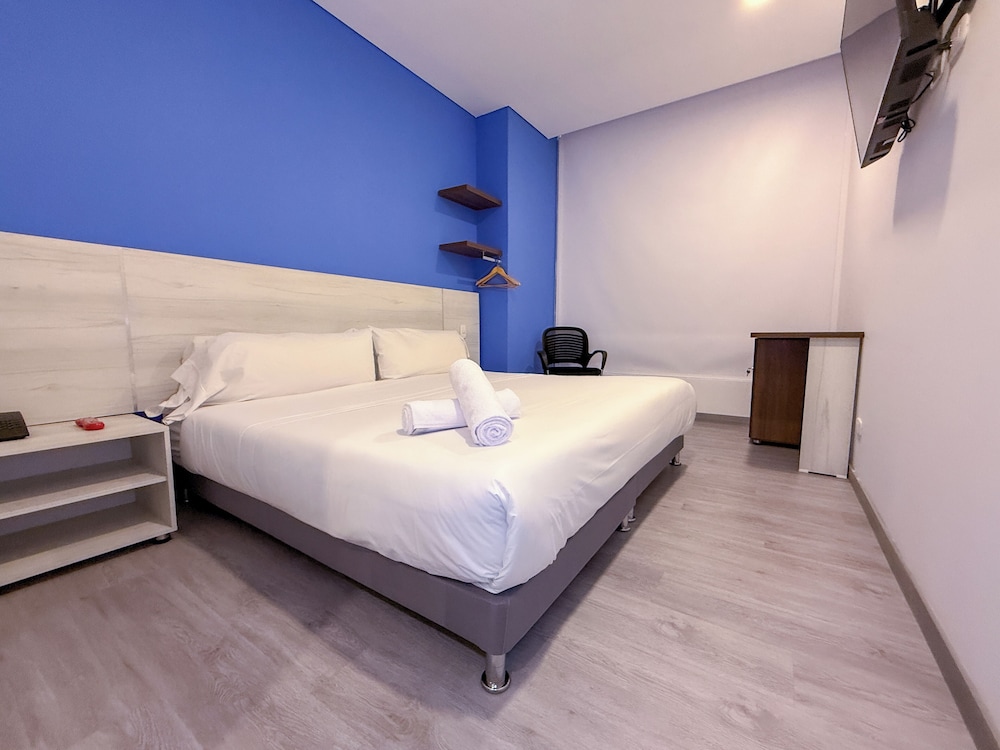 Hotel Apartamentos Regency La Feria 6/50