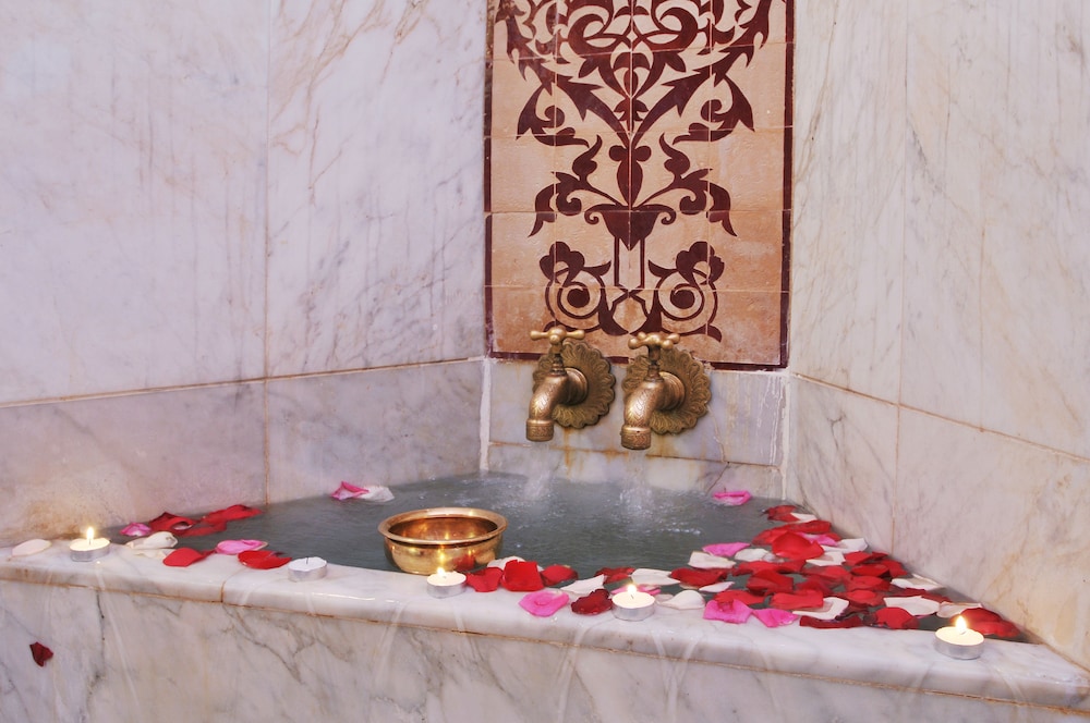 Riad Myra 29/75