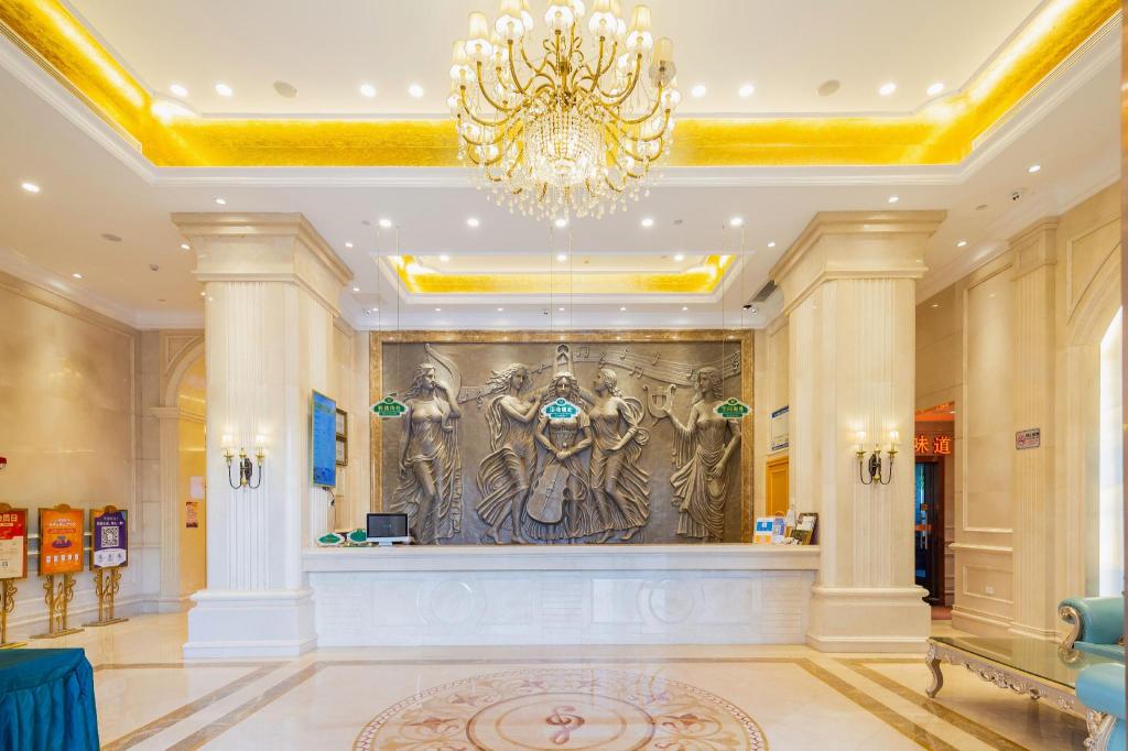 Vienna Hotel (Shenzhen Shanglilang Metro Station) 10/60