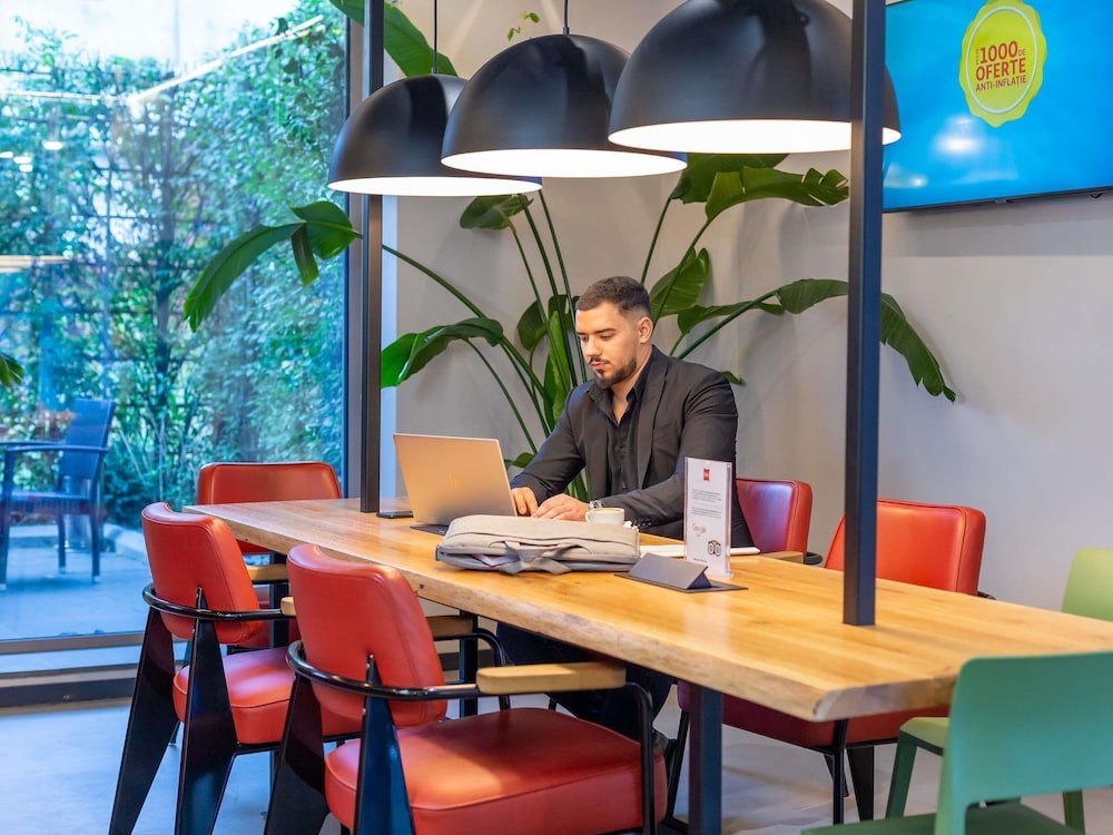 ibis Bucharest Politehnica 30/41