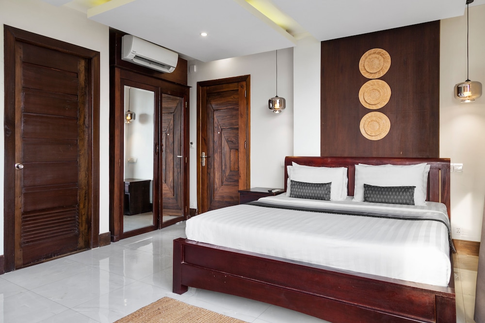 Hotel Five.S 18/78
