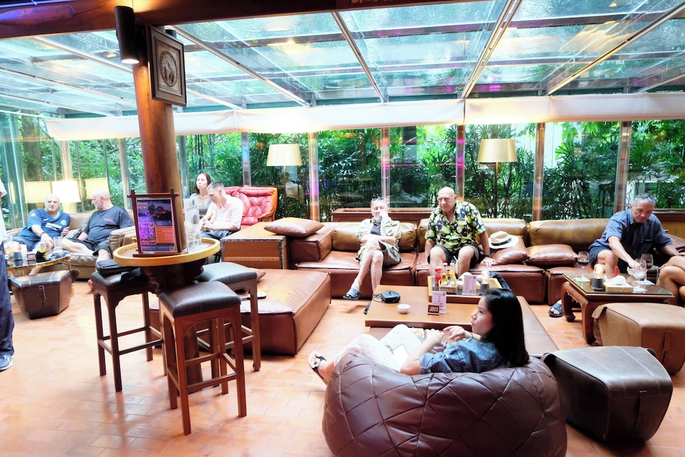Sugar Hut Resort 48/74