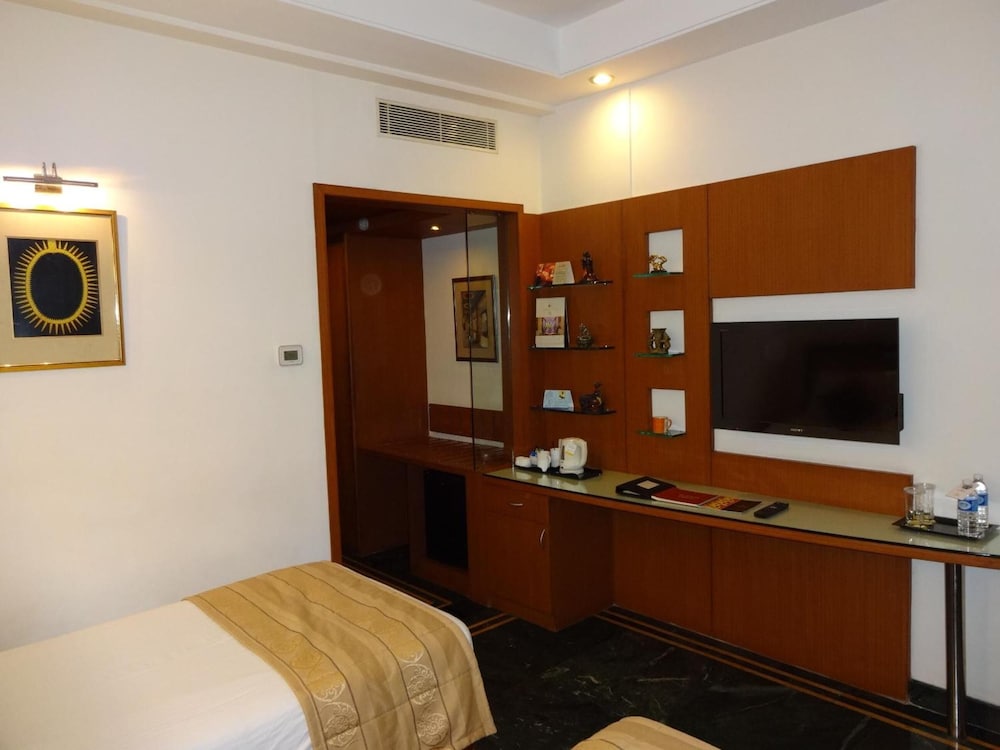 Regency Madurai By GRT Hotels 12/59