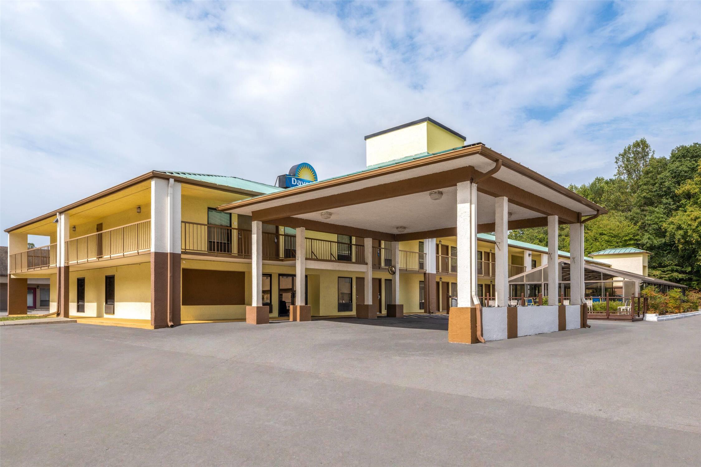 Days Inn by Wyndham Murphy 9/45