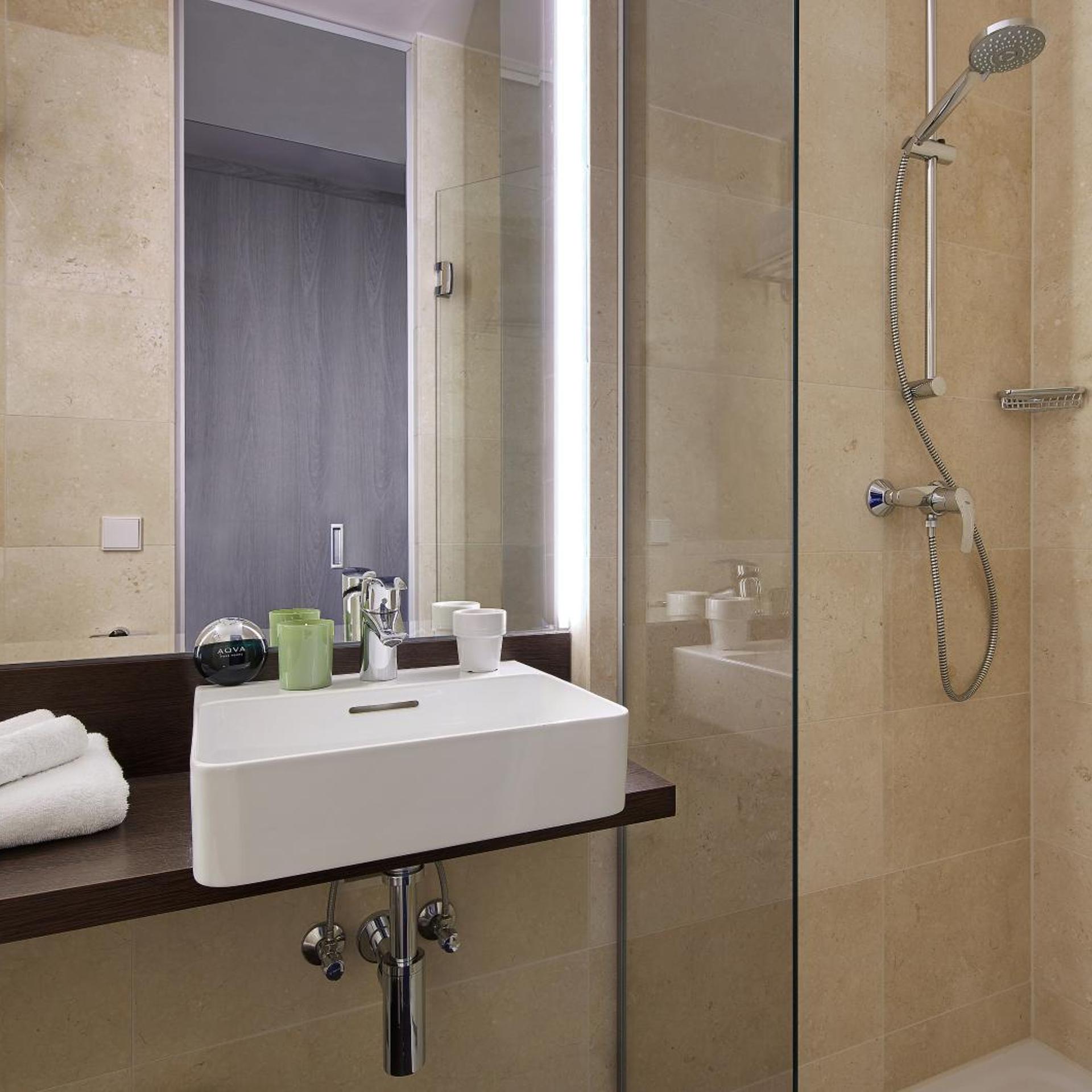 Business, Apartment, Double Bed, Balcony, Living Hotel am Olympiapark (Karl Theodor) 4/5