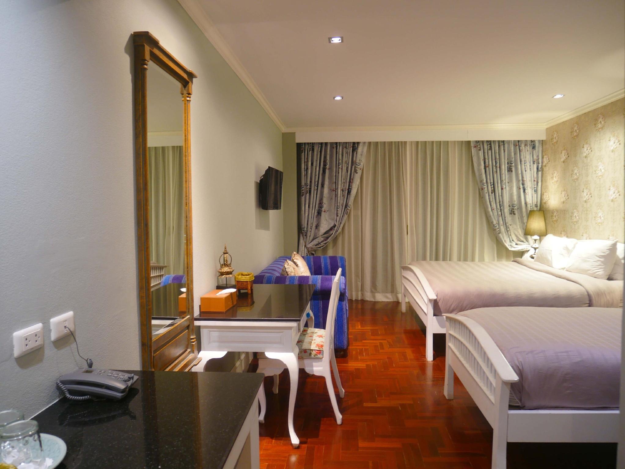 Grand, Triple, Single Bed