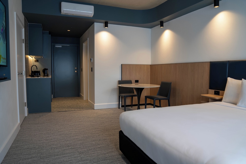 ValueSuites Penrith 28/60
