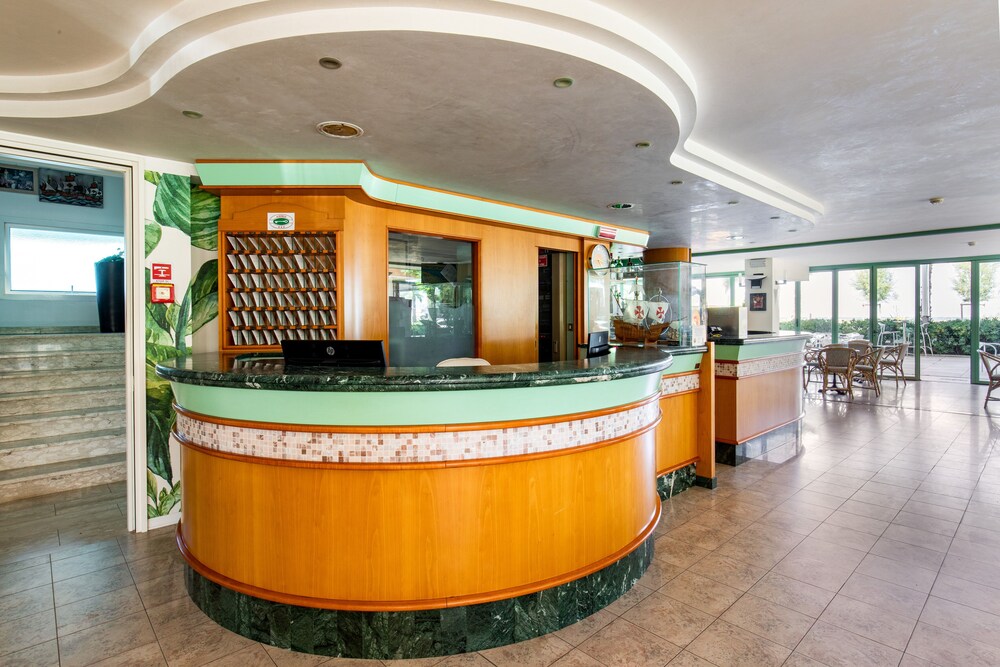 Hotel Palos 10/79