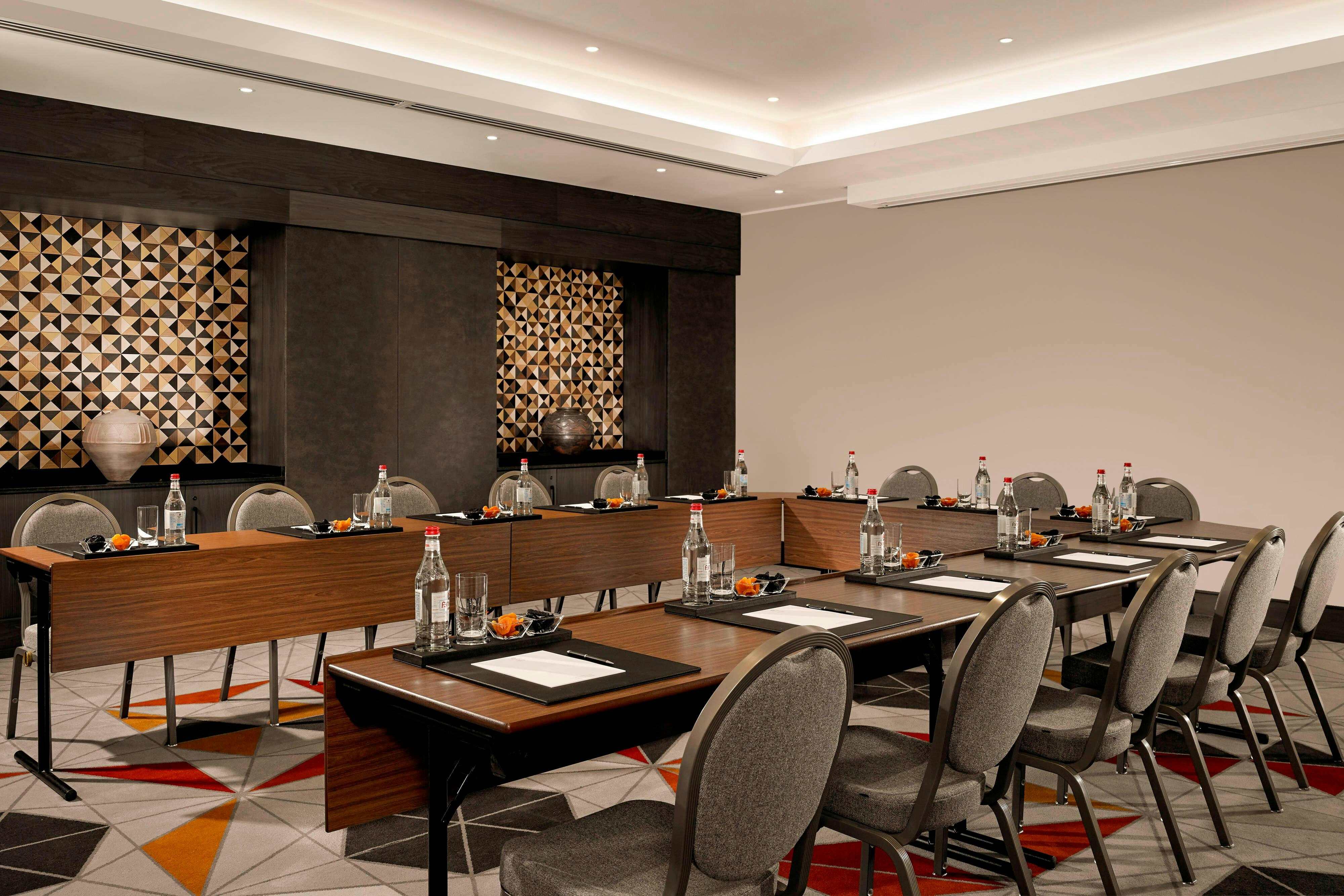 The Alexander A Luxury Collection Hotel Yerevan 74/76