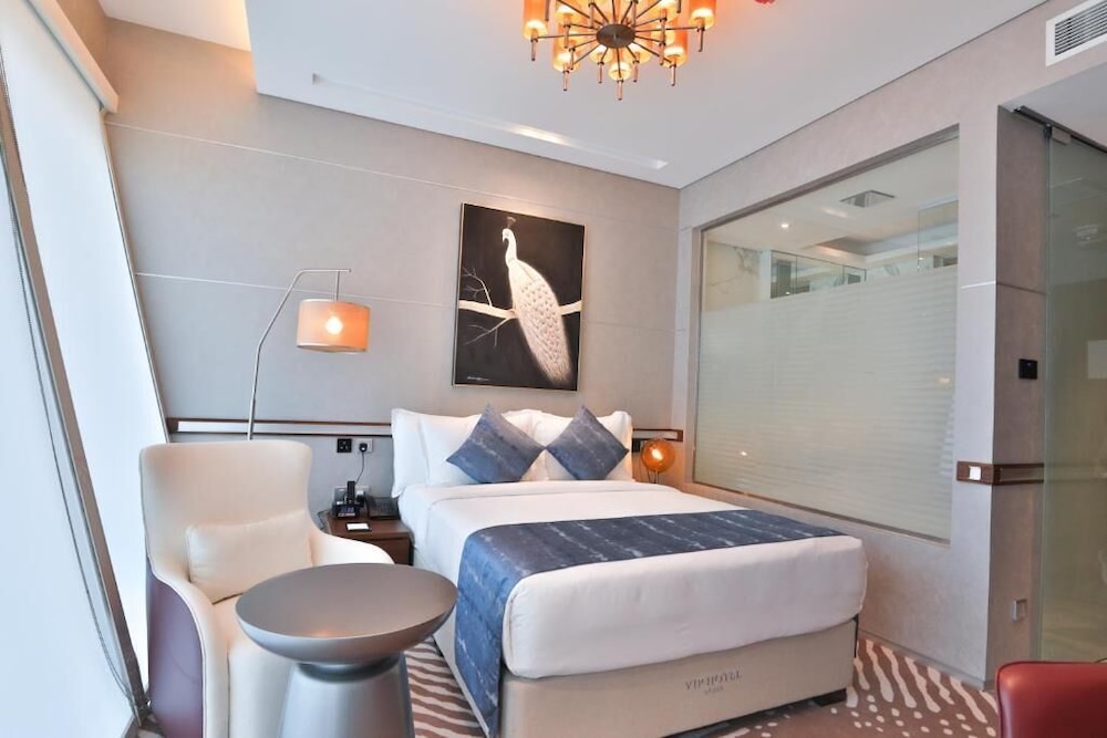 Vip Hotel 13/72