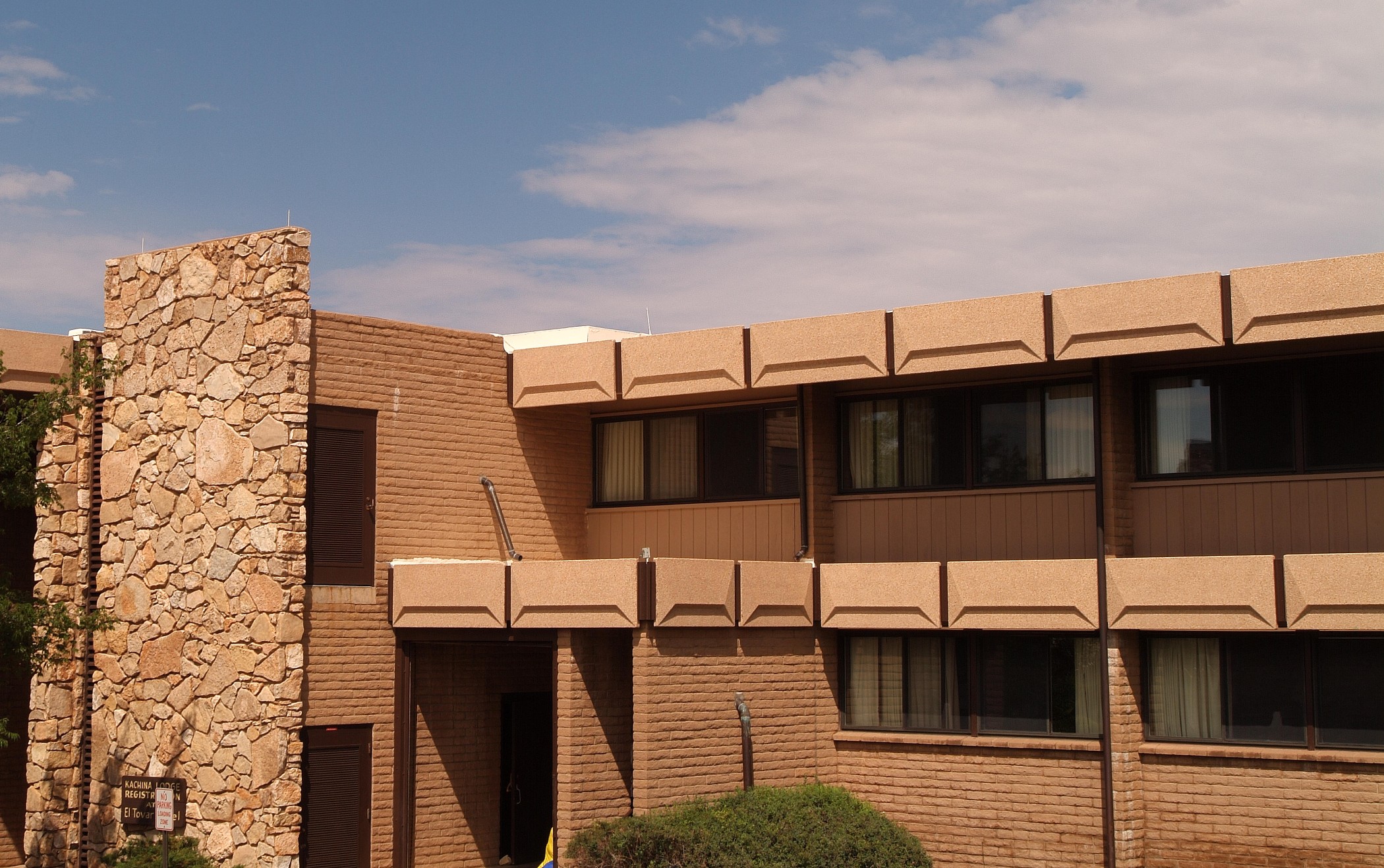 Kachina Lodge 16/17