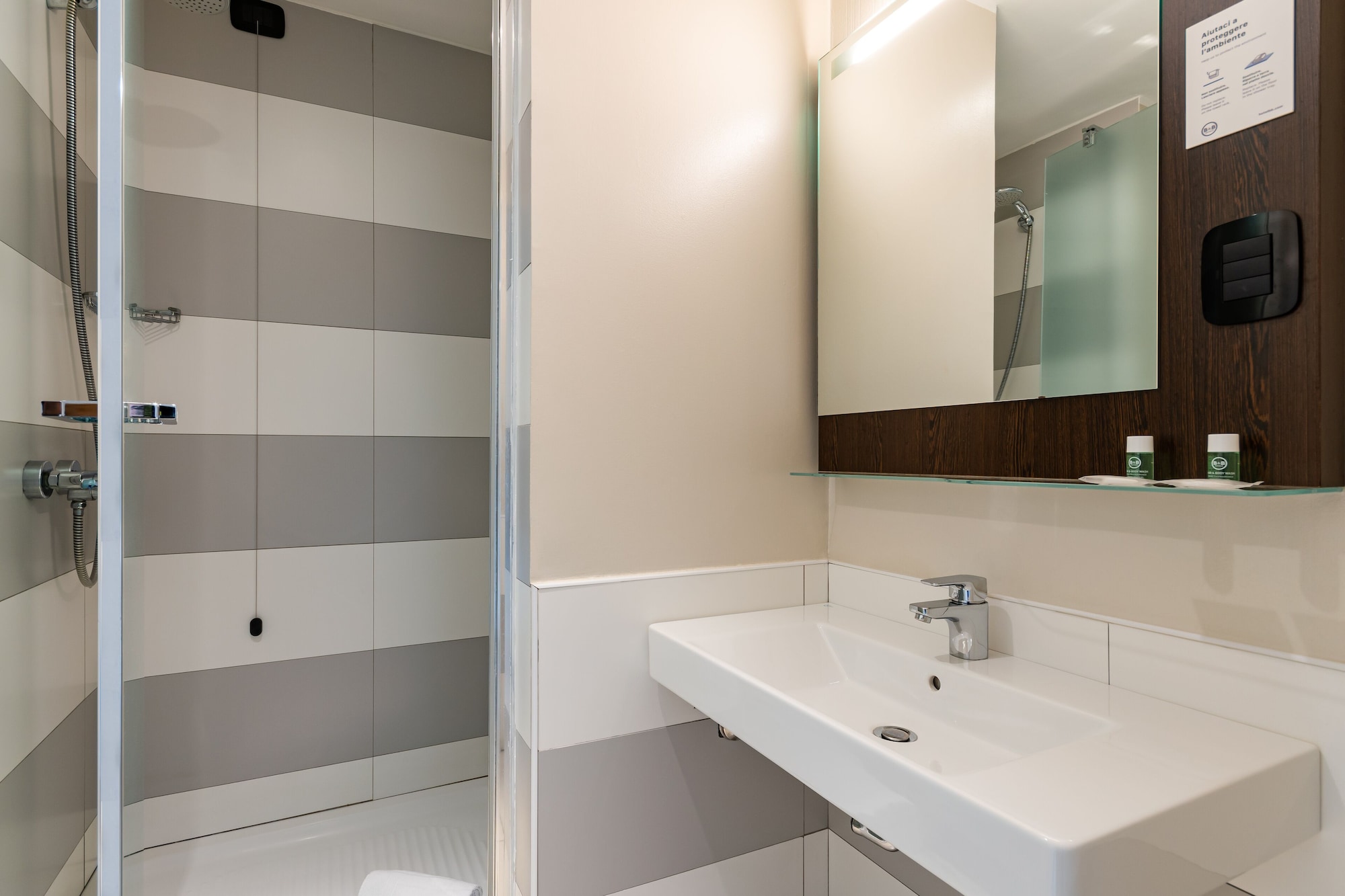 غرفة قياسية بسرير كوين، B&B Hotel Cremona 10/10