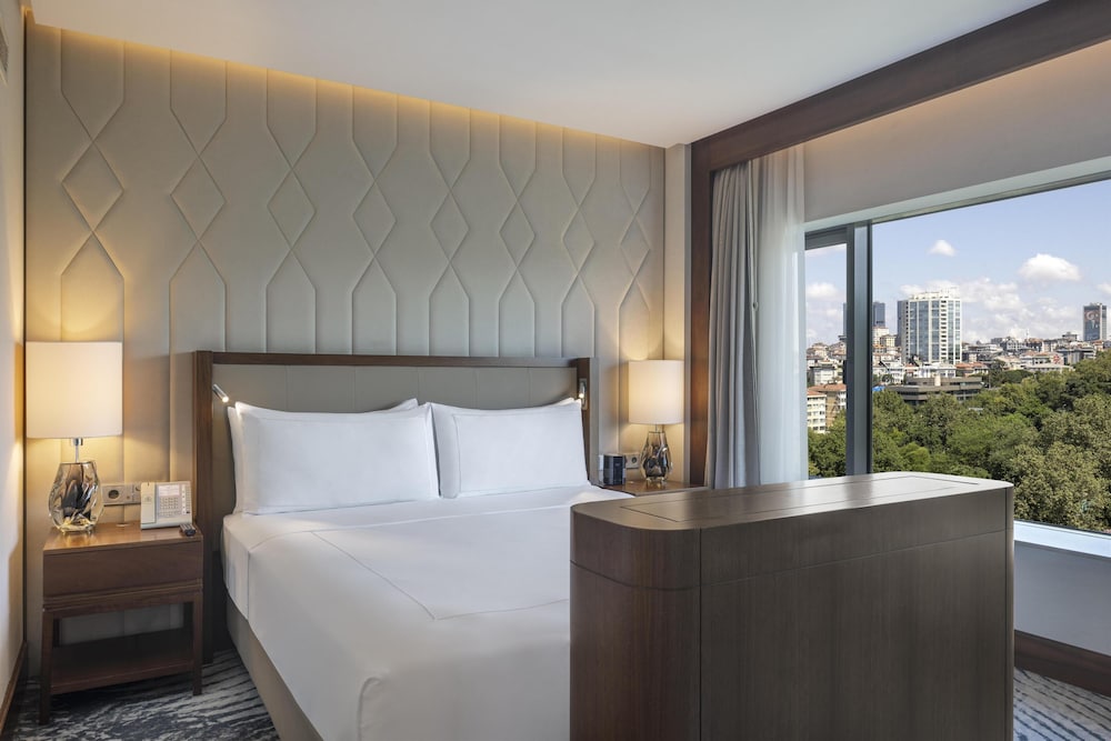 GRAND, BOSPHORUS, DELUXE, SUITE, LOUNGE ACCESS