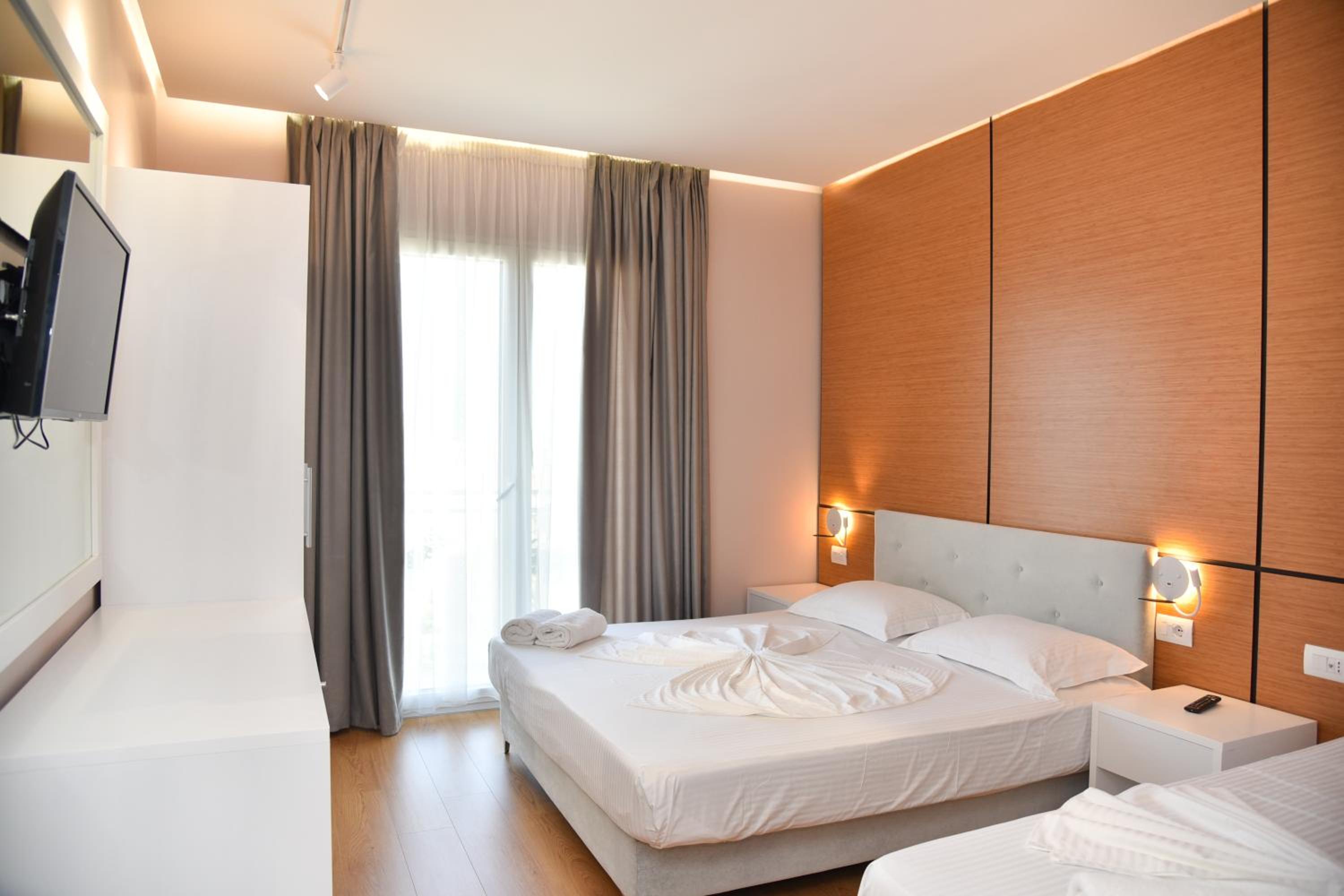 Hotel Edart 11/57