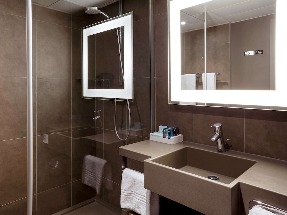 NOVOTEL RENNES ALMA 34/74