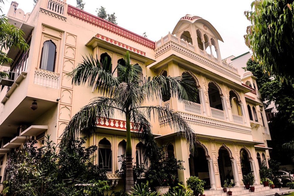 Krishna Palace 3/50