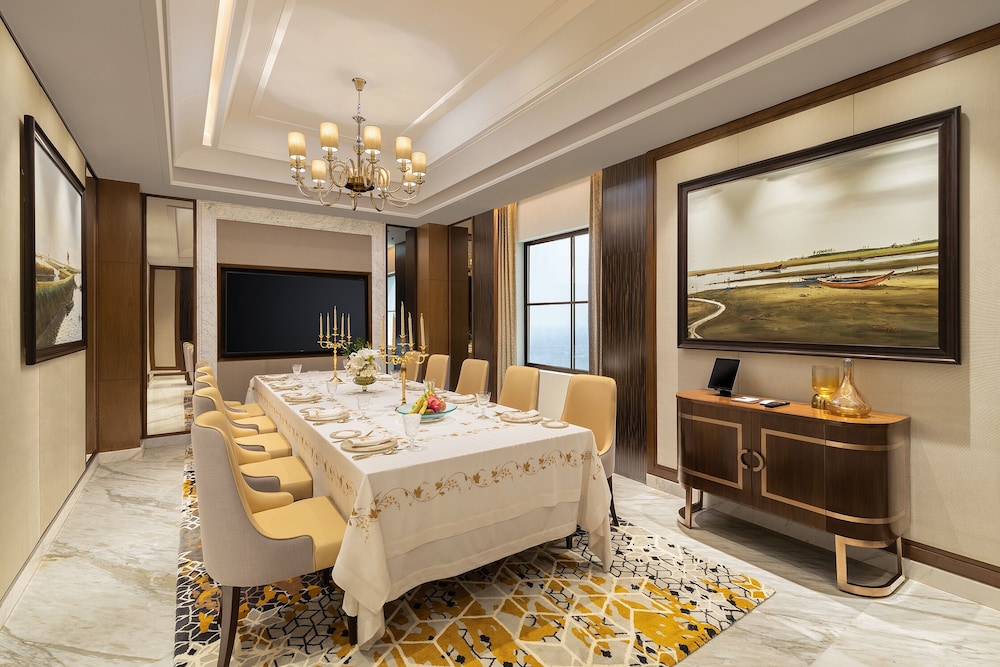 Itc Royal Bengal A Luxury Collection Hotel Kolkata 53/59