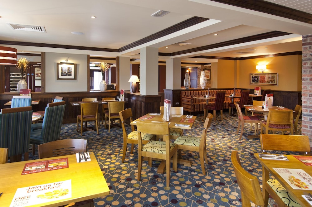Premier Inn London Dagenham 38/54