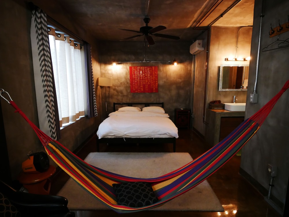 Twotwo House 18/55