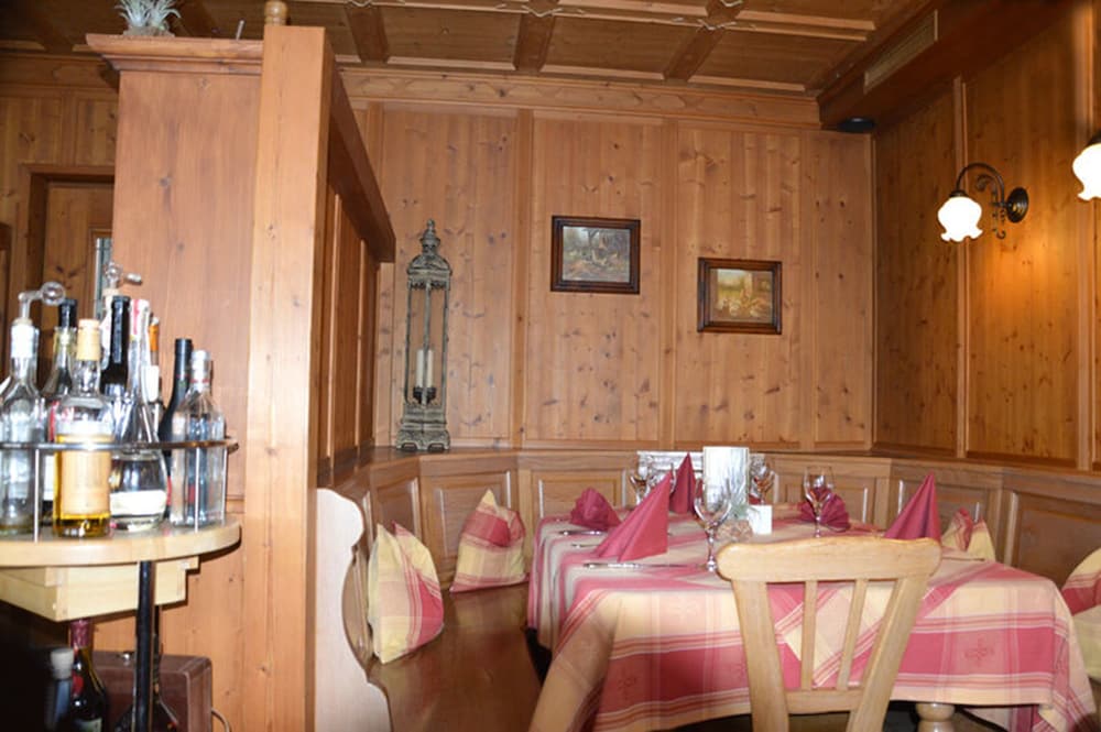 GASTHAUS BONIMEIER 48/60