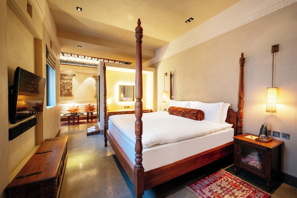 HERITAGE GRAND ROOM